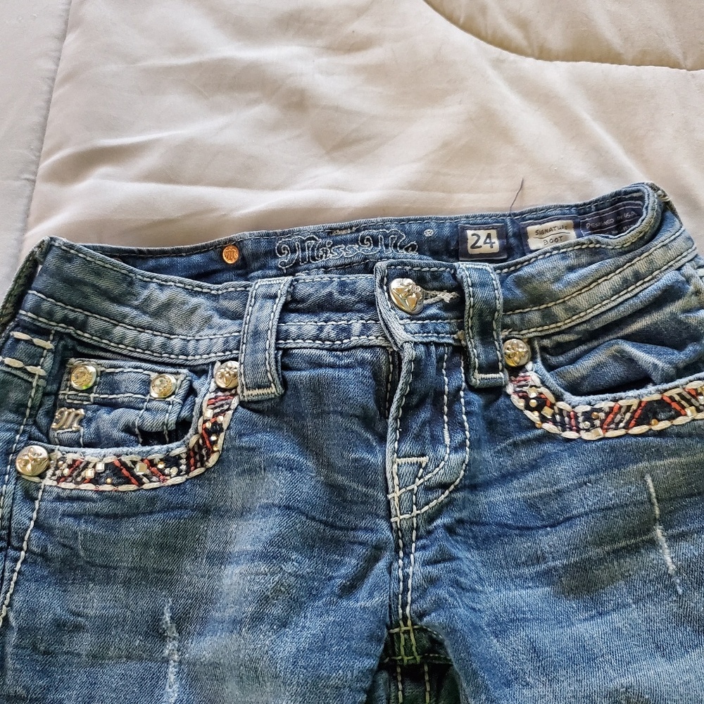 Jeans - Picture 2 of 3